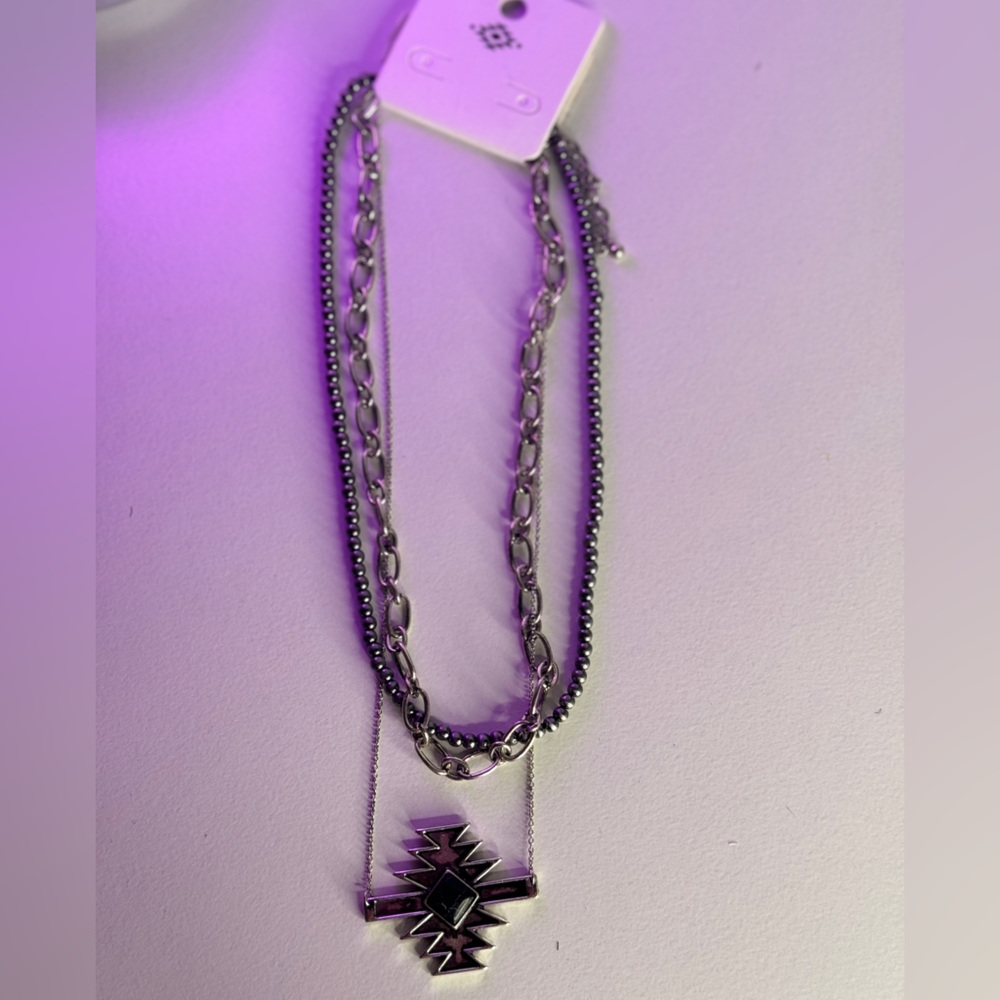 Pattern Pendant Necklace